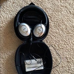 BOSE QuietComfort 15 (QC15) Headphones